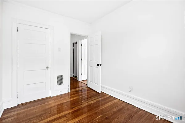 $3,150 | 408 East Avenue, Bridgeport, CT 06610