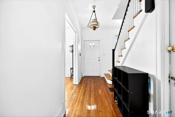 $3,150 | 408 East Avenue, Bridgeport, CT 06610