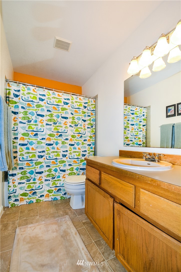 1223 221st Place Southwest Bothell, WA 98021 - Photo 12 of 16