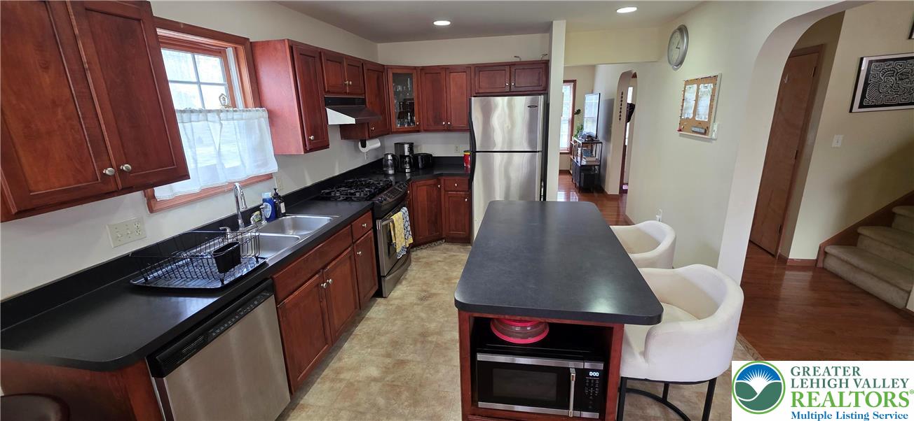 1624 Cotswald Road Tobyhanna, PA 18466 - Photo 11 of 44