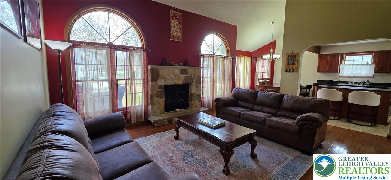 1624 Cotswald Road Tobyhanna, PA 18466 - Photo 17 of 44