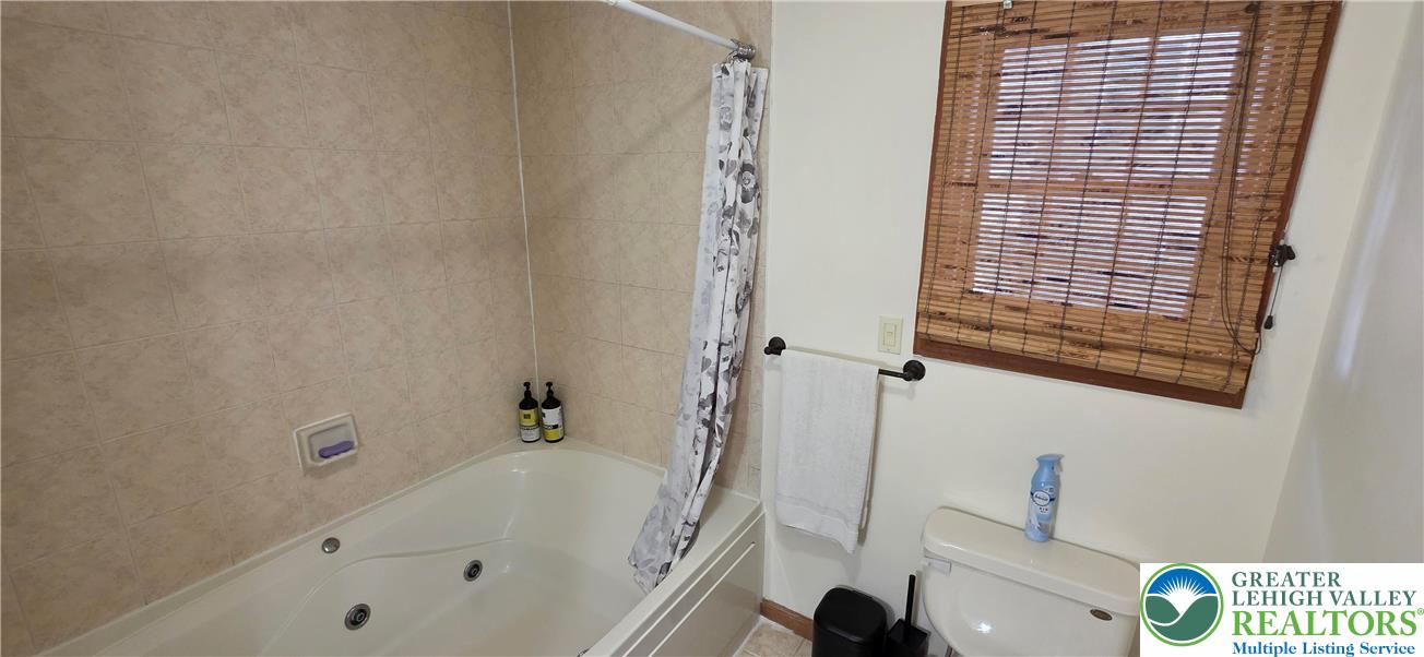1624 Cotswald Road Tobyhanna, PA 18466 - Photo 28 of 44