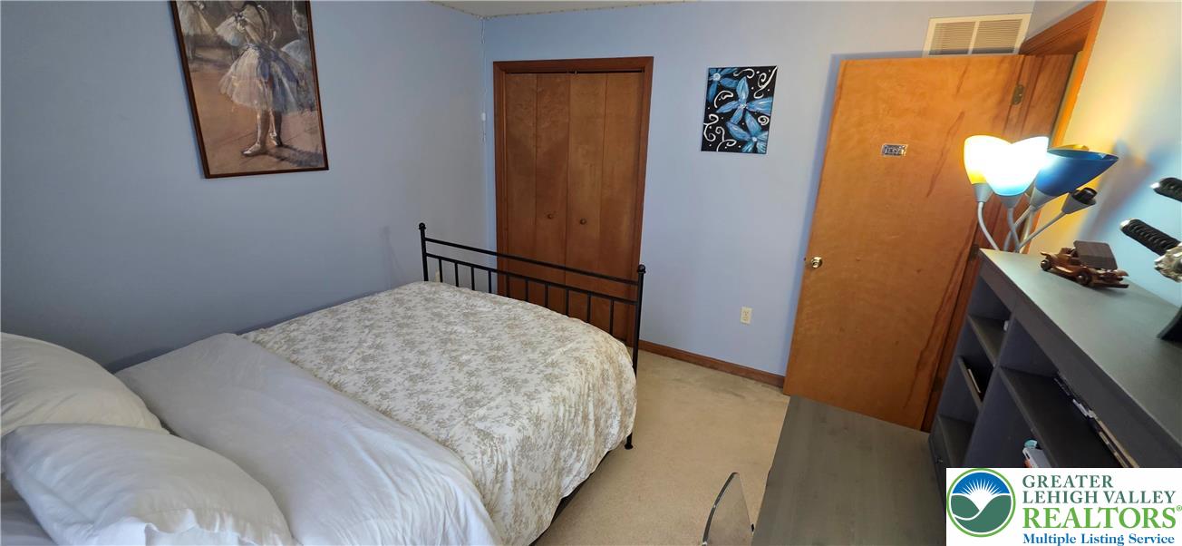 1624 Cotswald Road Tobyhanna, PA 18466 - Photo 38 of 44