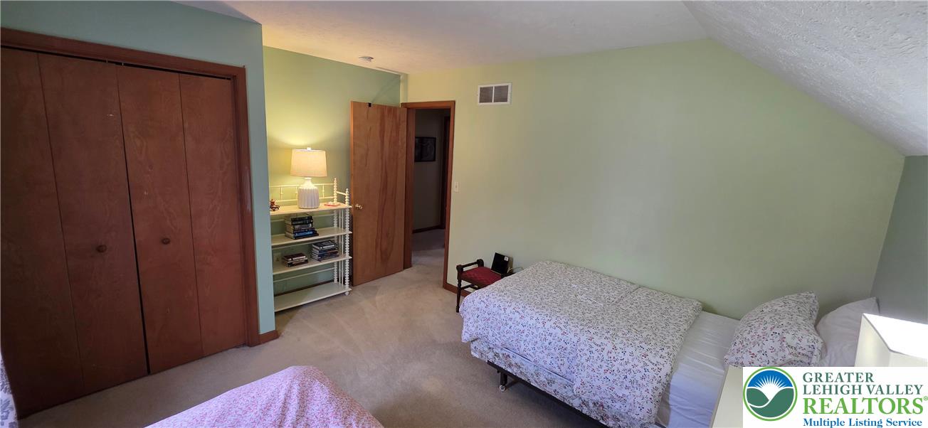 1624 Cotswald Road Tobyhanna, PA 18466 - Photo 39 of 44