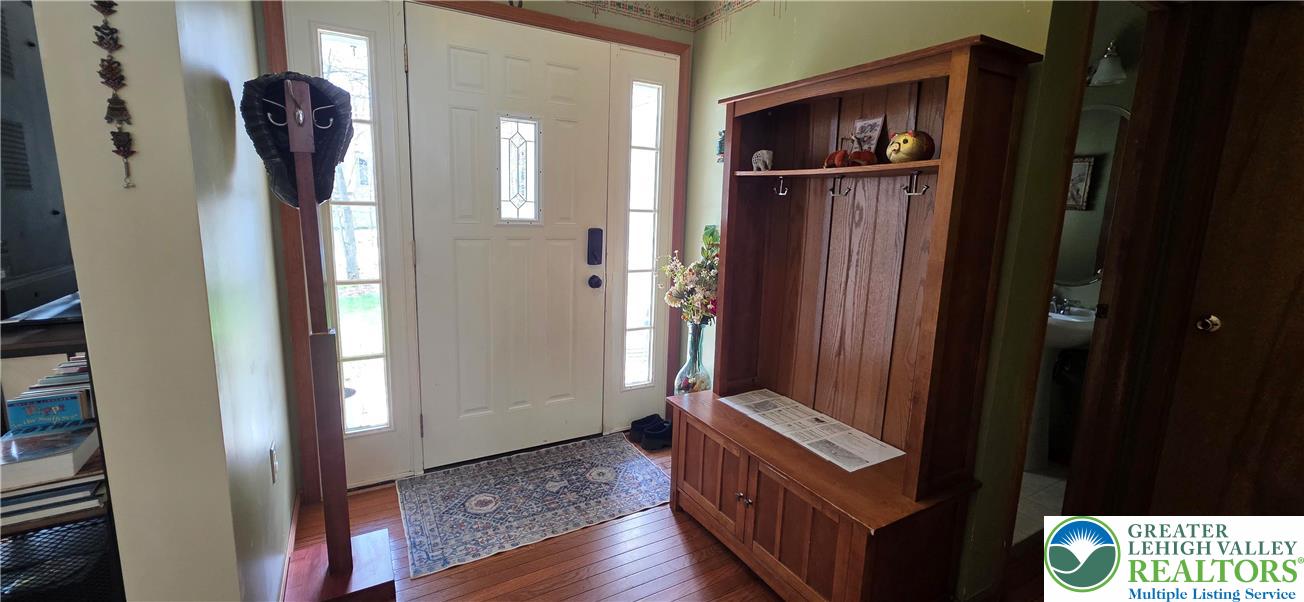 1624 Cotswald Road Tobyhanna, PA 18466 - Photo 5 of 44