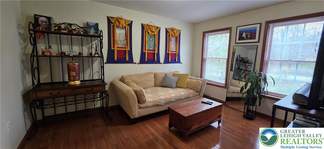 1624 Cotswald Road Tobyhanna, PA 18466 - Photo 6 of 44