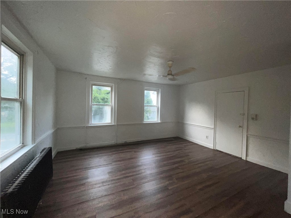 5466 South Ridge Road Madison, OH 44057 - Photo 7 of 17 Unit 1 Living Room