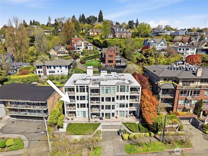 $670,000 | 666 West Olympic Place, Unit 201, Seattle, WA 98119