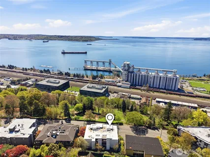 $670,000 | 666 West Olympic Place, Unit 201, Seattle, WA 98119