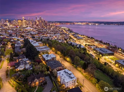 $670,000 | 666 West Olympic Place, Unit 201, Seattle, WA 98119