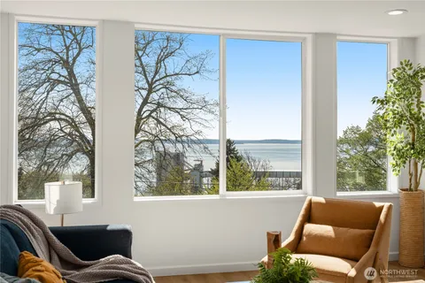 $670,000 | 666 West Olympic Place, Unit 201, Seattle, WA 98119