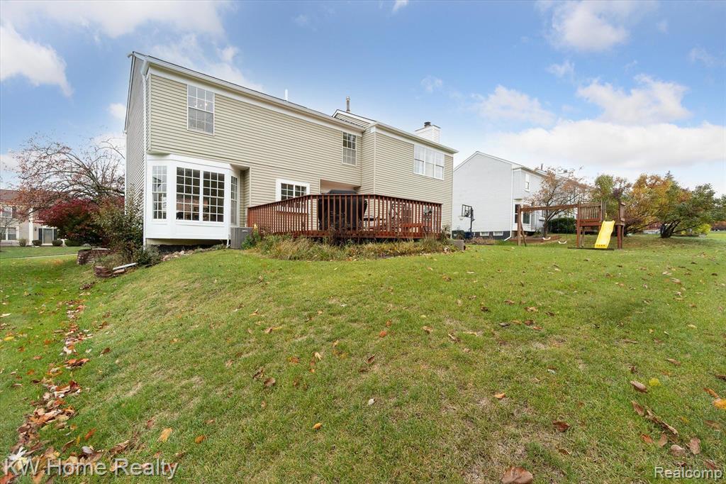 1660 Ridgecrest Rochester, MI 48306 - Photo 44 of 54
