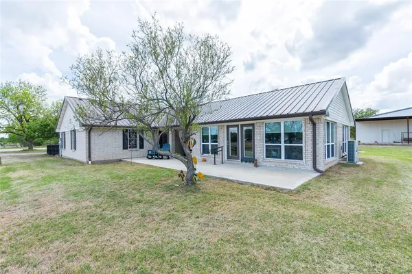 $460,000 | 13158 Highway 36, Cross Plains, TX 76443