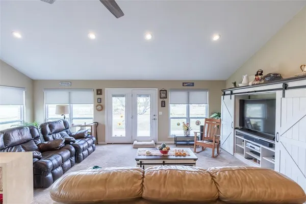 $460,000 | 13158 Highway 36, Cross Plains, TX 76443