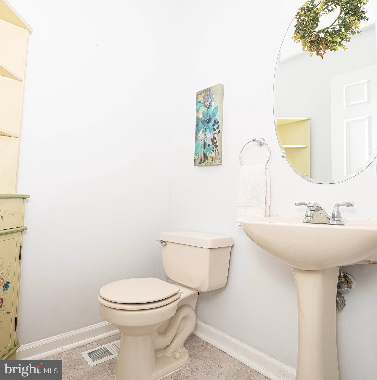 2015 Pointview Circle Forest Hill, MD 21050 - Photo 12 of 43 Powder room on mail level