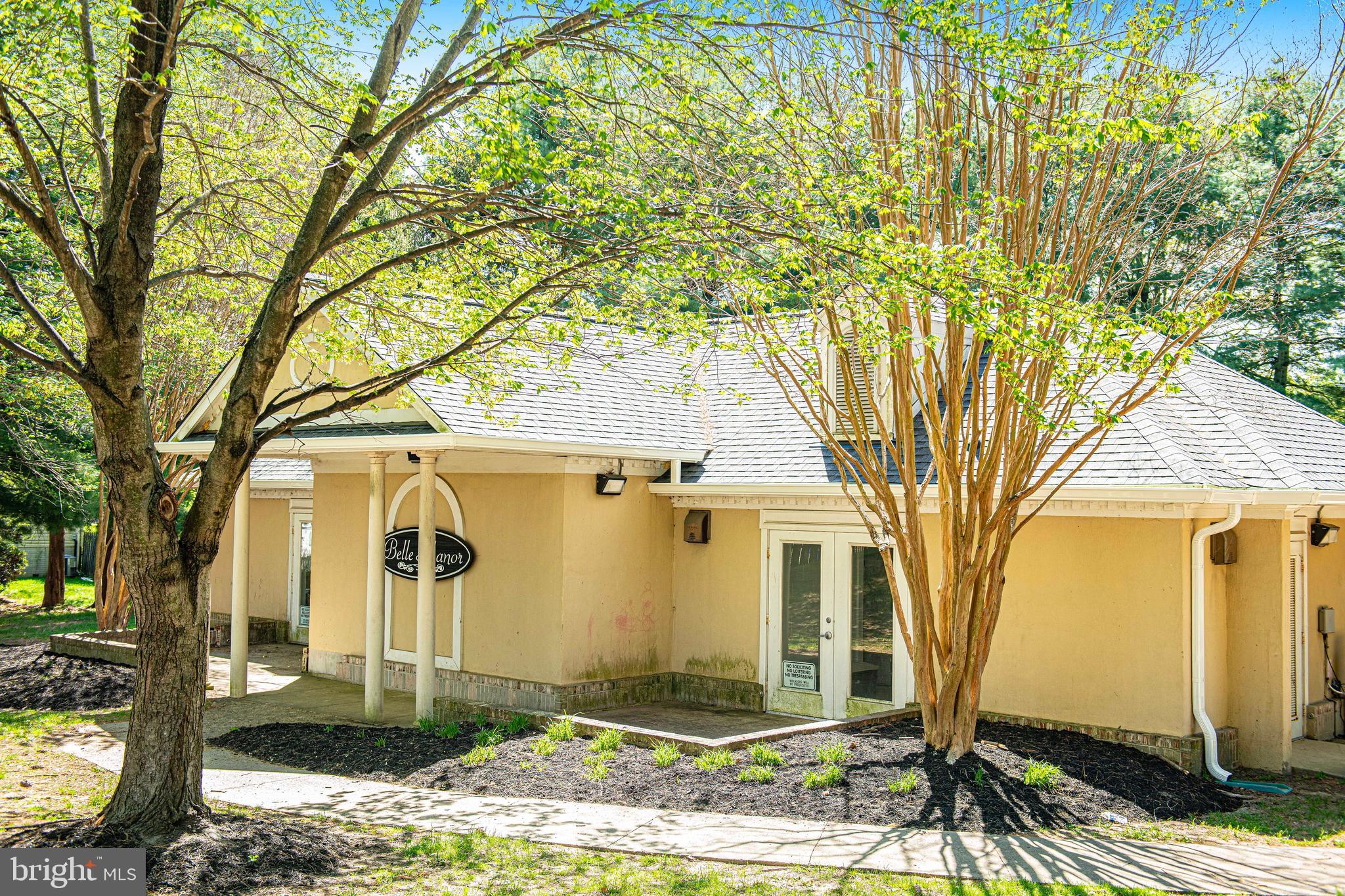 2015 Pointview Circle Forest Hill, MD 21050 - Photo 38 of 43 Community Pool