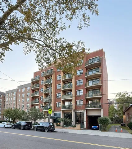a car parked in front of a building