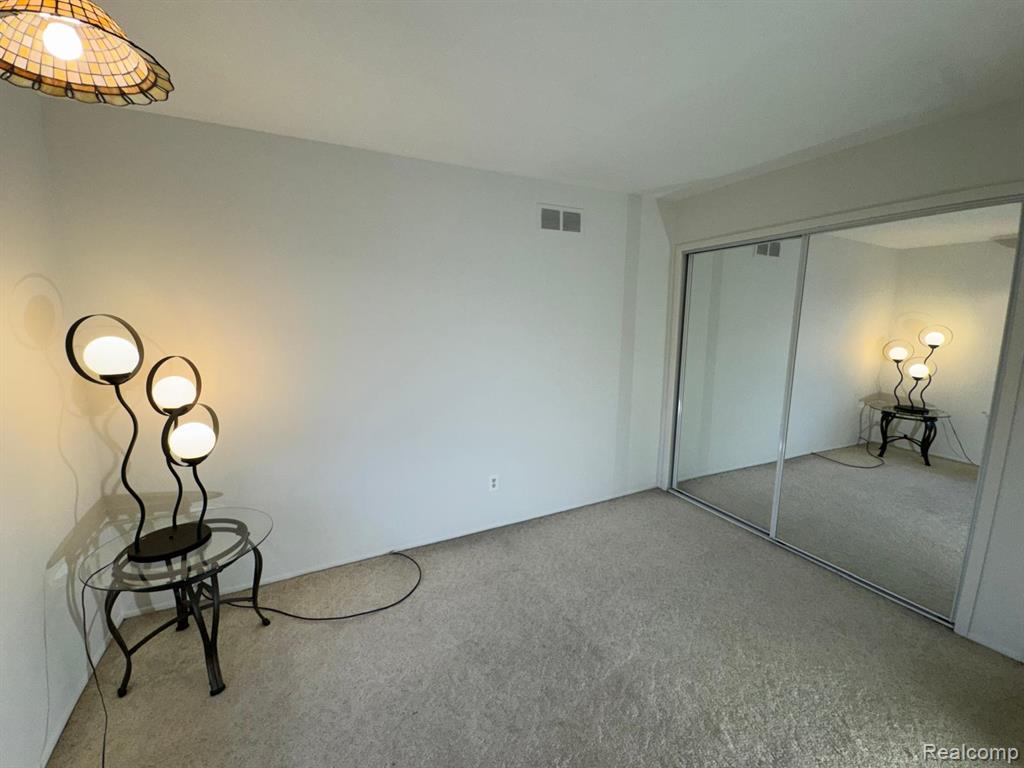 30212 Southfield Road, Unit 237 Southfield, MI 48076 - Photo 15 of 27
