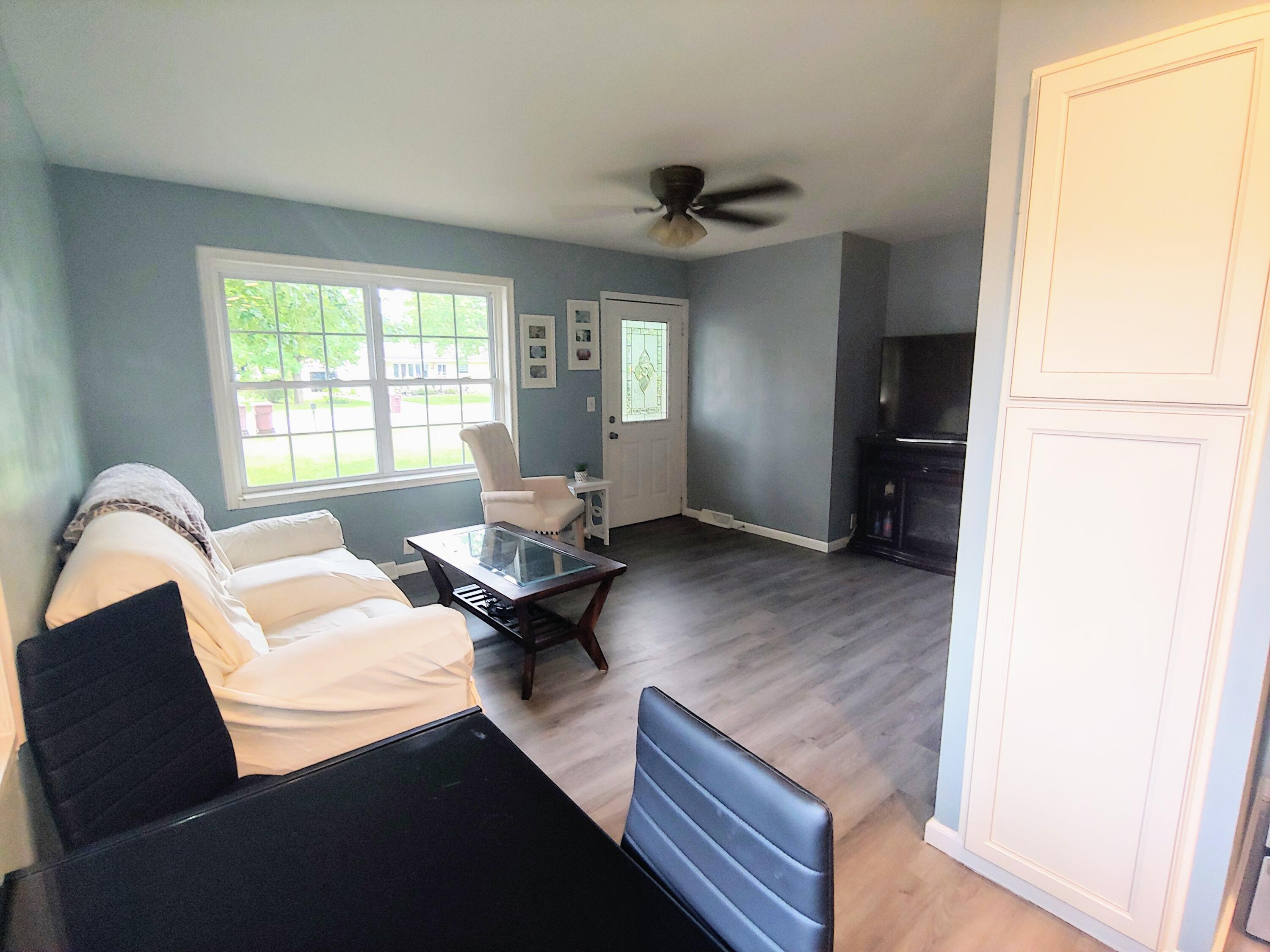 1477 Poulson Road Muskegon, MI 49445 - Photo 3 of 29 20210818_141101~2