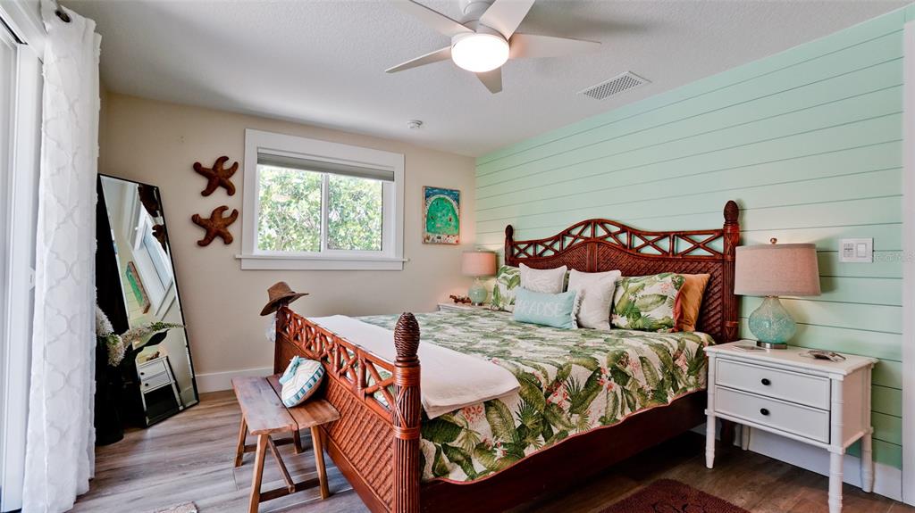 522 68th Street Holmes Beach, FL 34217 - Photo 22 of 80