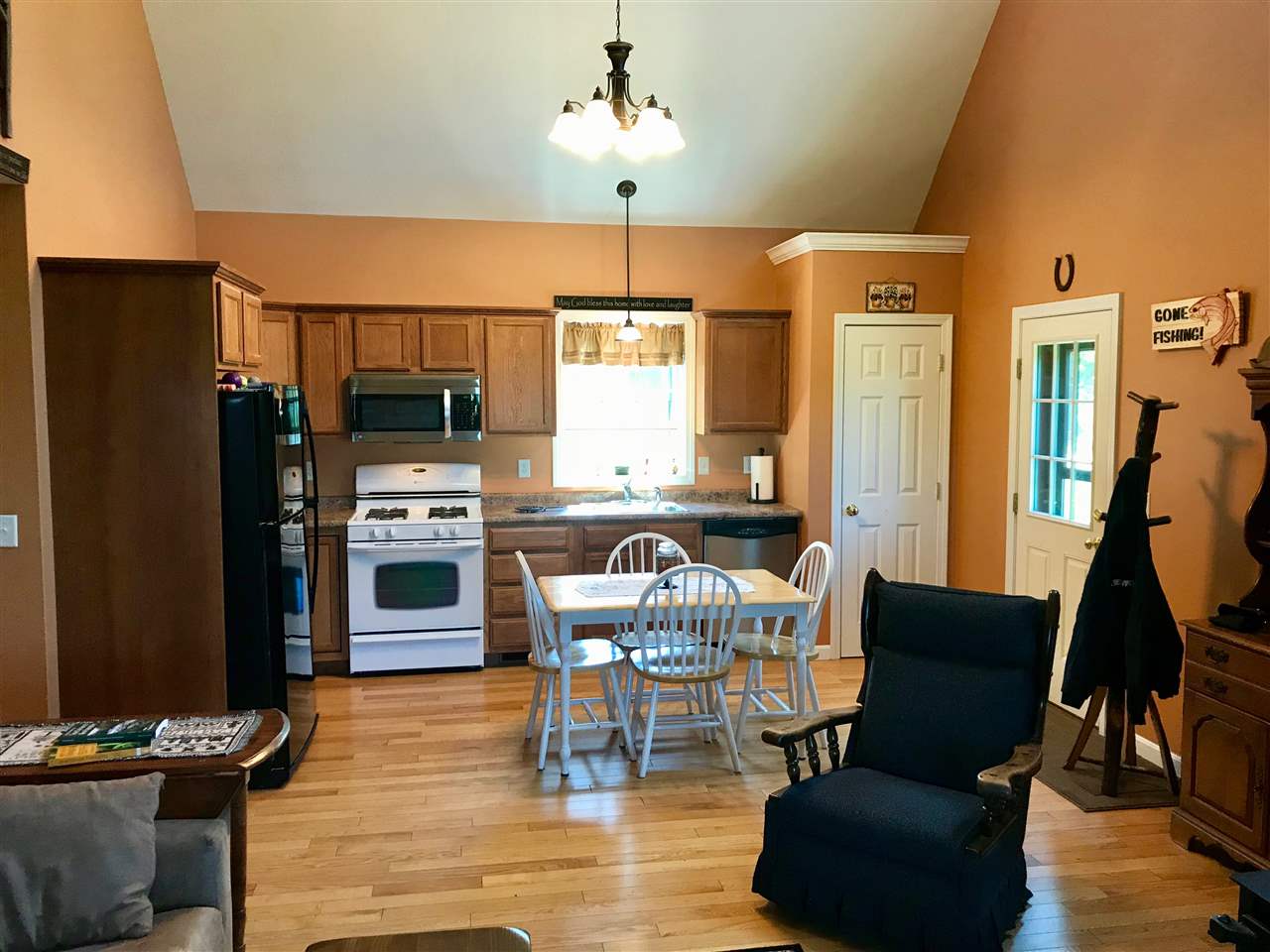 164 Holbrook Hill Road Stratford, NH 03590 - Photo 5 of 40