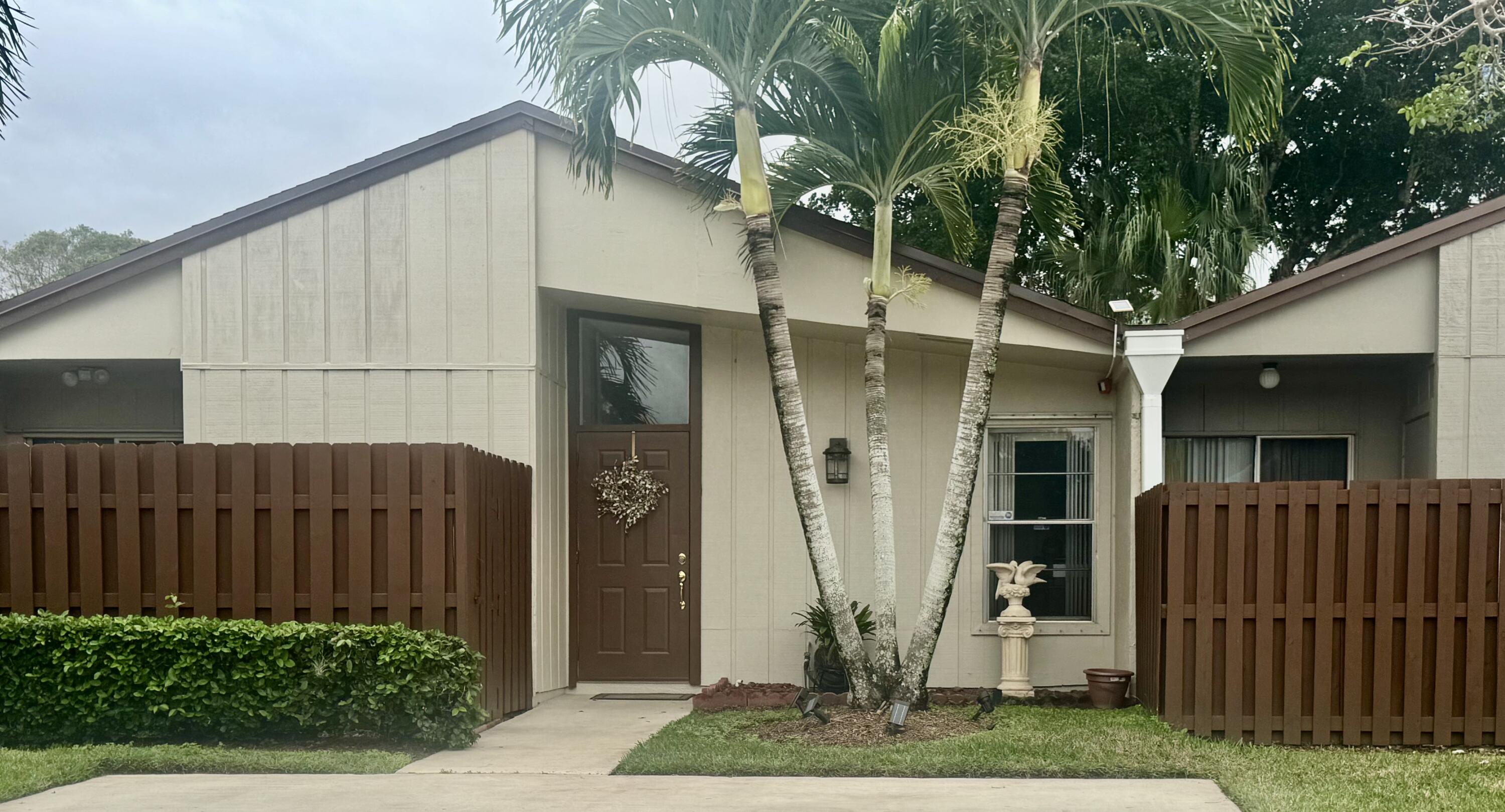 22302 Timberly Drive Boca Raton, FL 33428 - Photo 3 of 29 IMG_1657