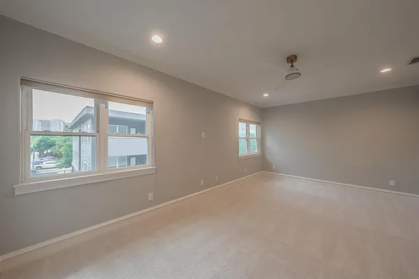 $4,500 | 4110 McKinney Avenue, Dallas, TX 75204