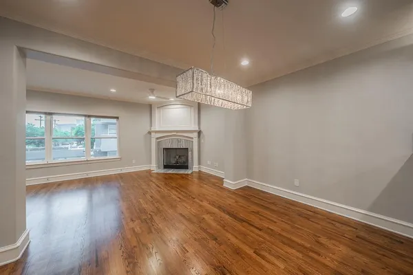 $4,500 | 4110 McKinney Avenue, Dallas, TX 75204