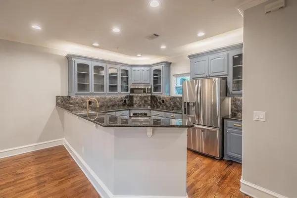 $4,500 | 4110 McKinney Avenue, Dallas, TX 75204