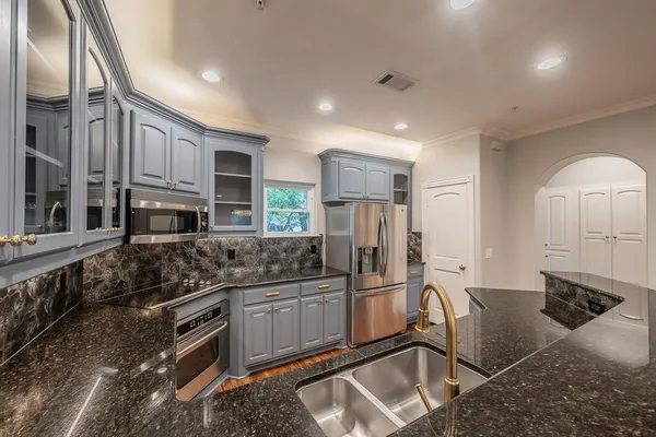 $4,500 | 4110 McKinney Avenue, Dallas, TX 75204