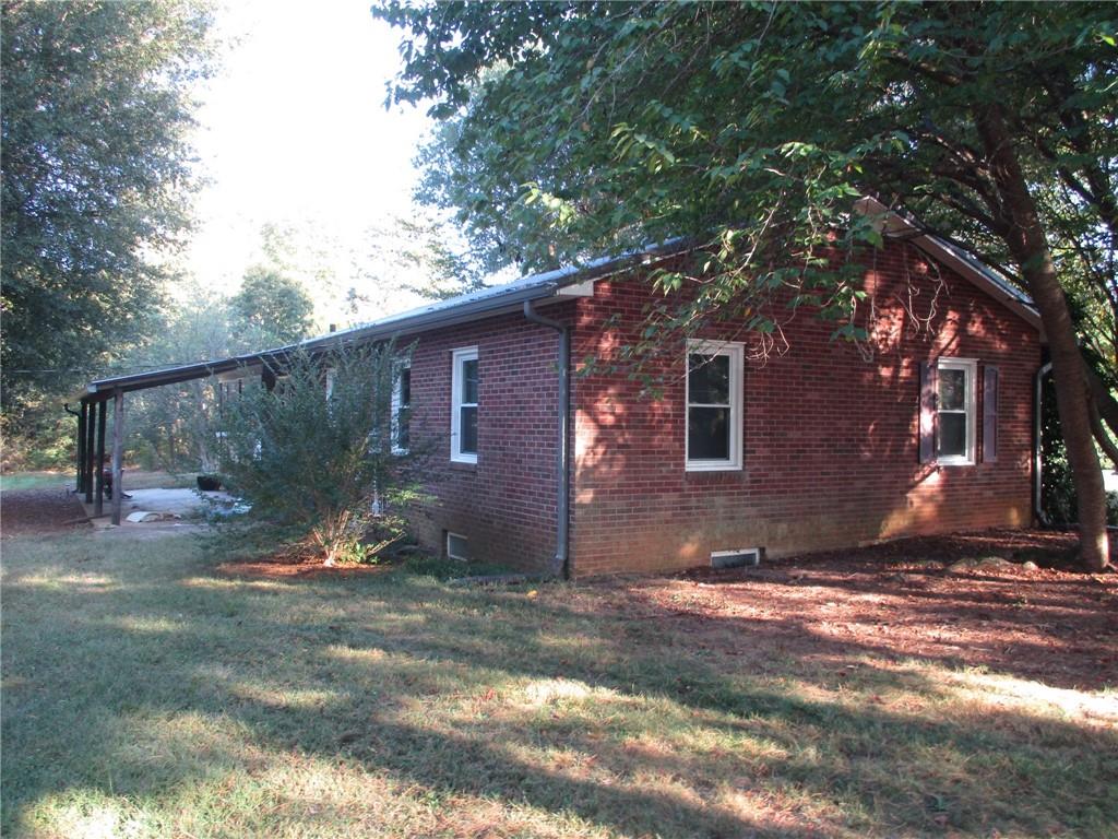 784 Damascus Church Road Hiddenite, NC 28636 - Photo 7 of 33