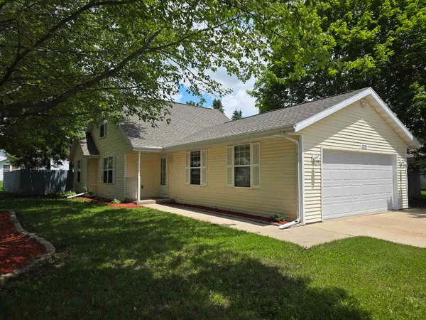 $319,000 | 2221 Alongi Lane, Beloit, WI 53511
