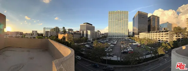 $2,900 | 701 South Kingsley Drive, Unit 405, Los Angeles, CA 90005