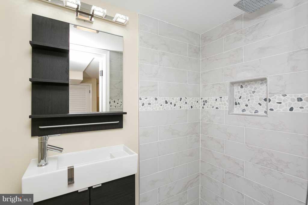 1618 Aberdeen Road Towson, MD 21286 - Photo 18 of 20 Bath