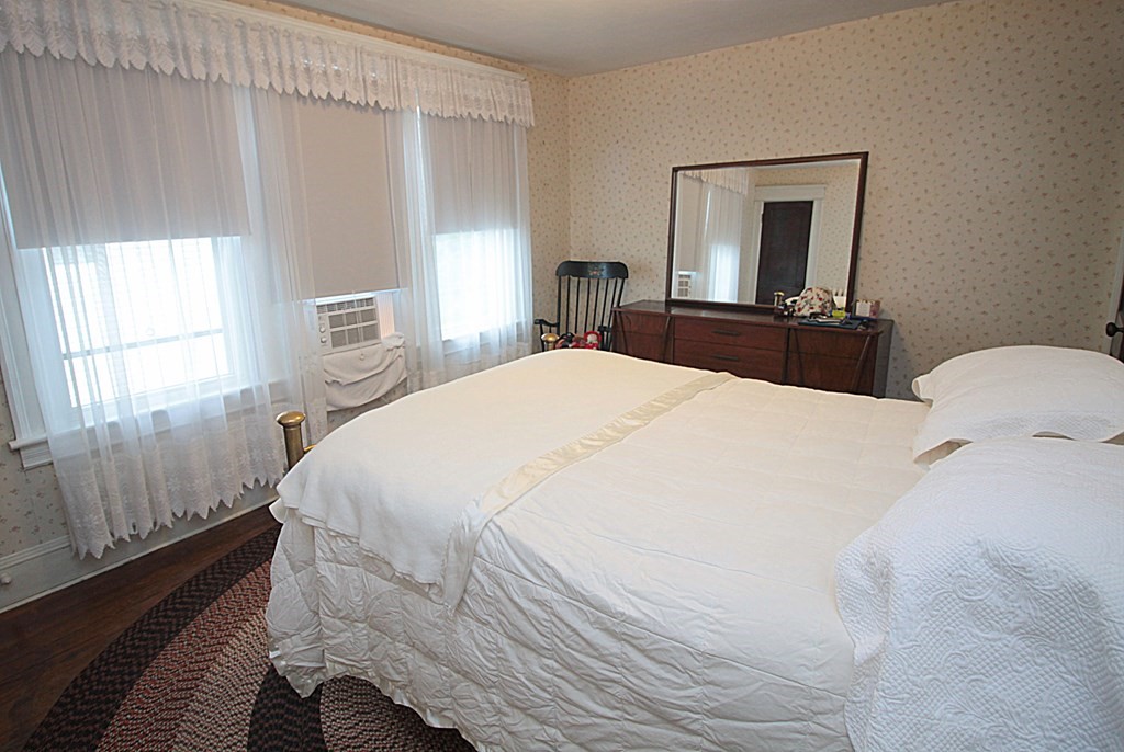 36 Eldridge Street Springfield, MA 01108 - Photo 12 of 16