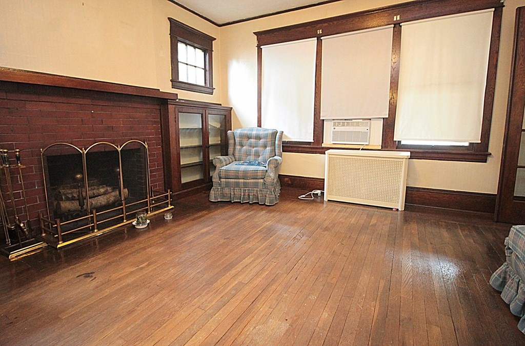 36 Eldridge Street Springfield, MA 01108 - Photo 6 of 16