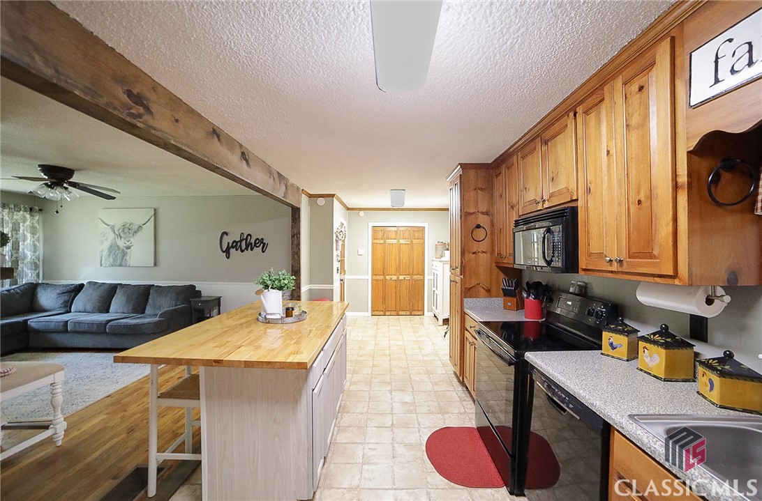 316 Friar Tuck Road Clarkesville, GA 30523 - Photo 13 of 38 Gallery Image 13