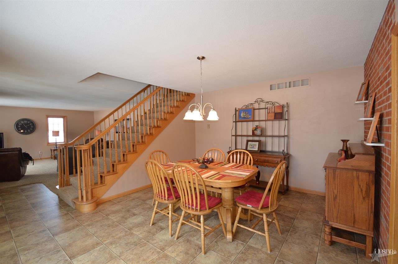 18110 W Road Huntertown, IN 46748 - Photo 13 of 29