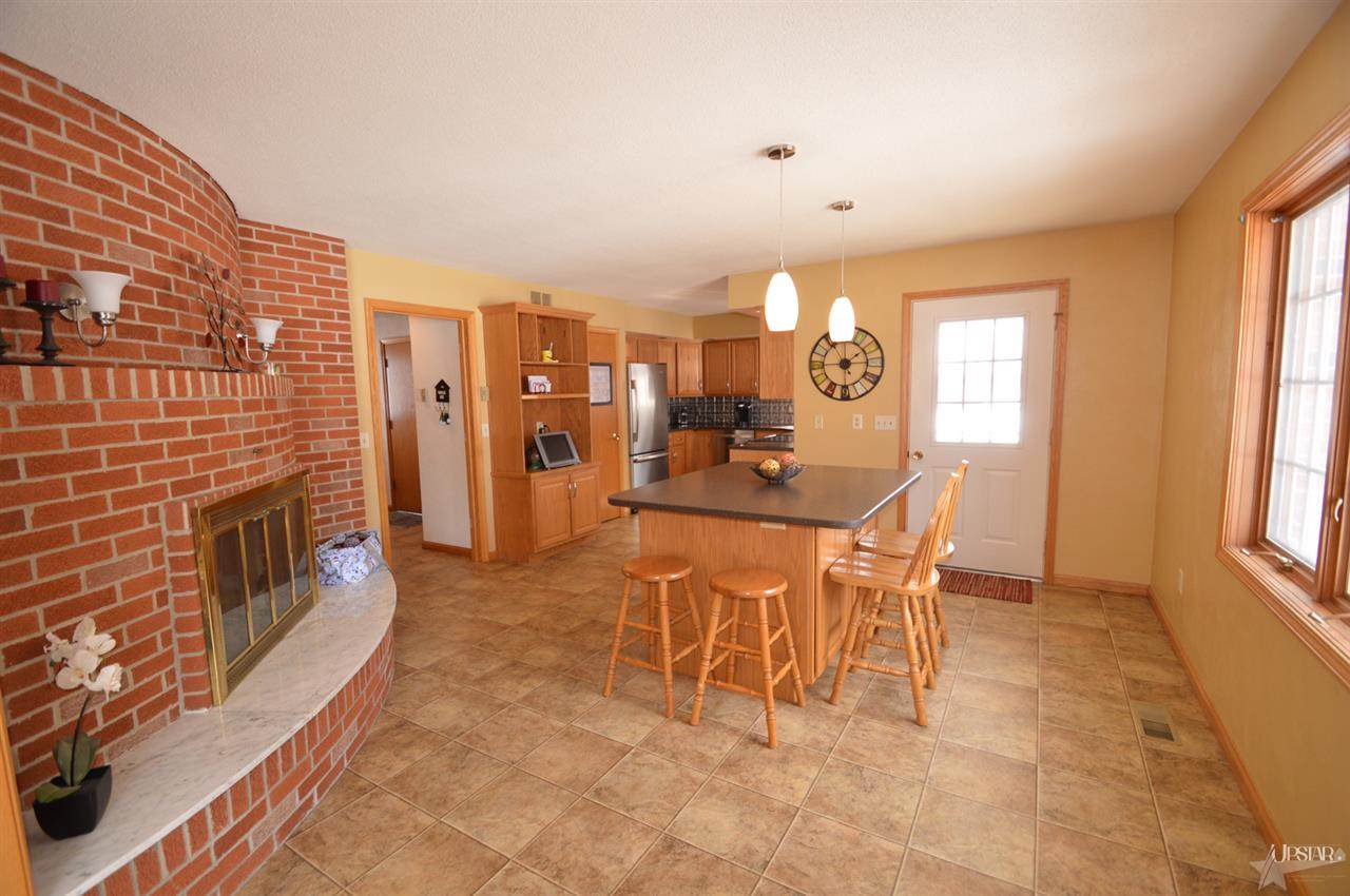 18110 W Road Huntertown, IN 46748 - Photo 14 of 29