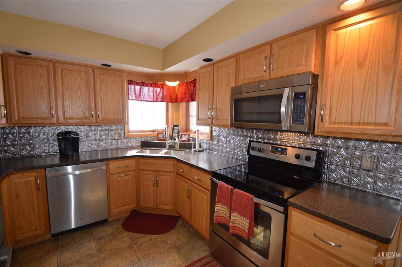 18110 W Road Huntertown, IN 46748 - Photo 16 of 29