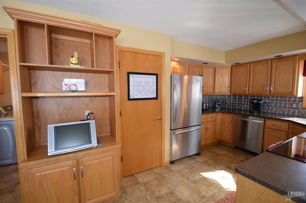 18110 W Road Huntertown, IN 46748 - Photo 17 of 29