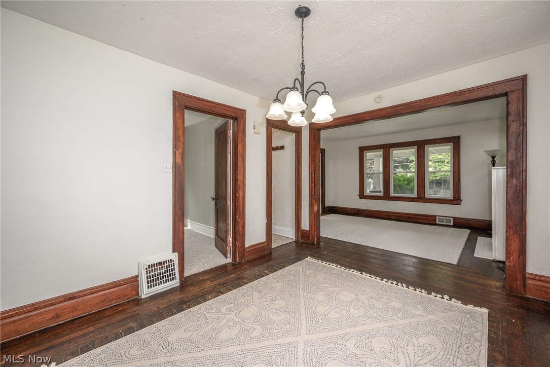 489 Marview Avenue Akron, OH 44310 - Photo 12 of 32 Gallery Image 12