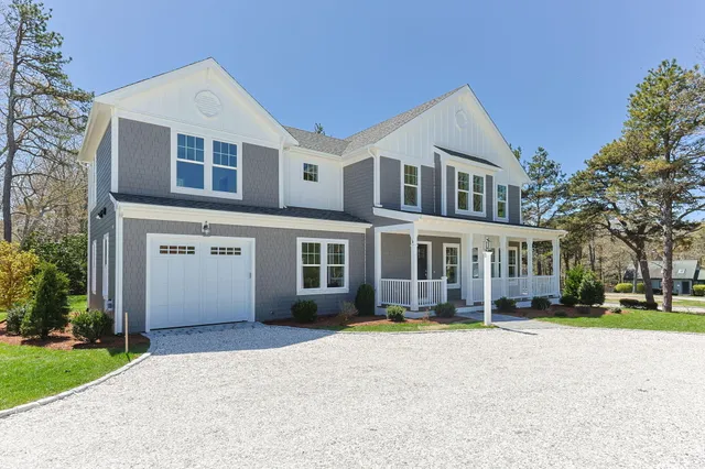 $2,742,957 | 14 Azalea Lane, Mashpee, MA 02649