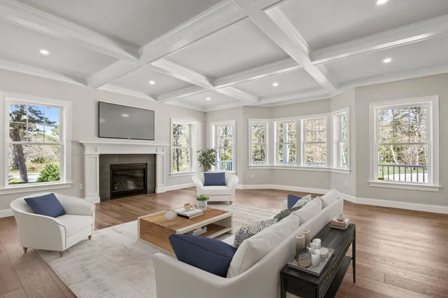 $2,742,957 | 14 Azalea Lane, Mashpee, MA 02649