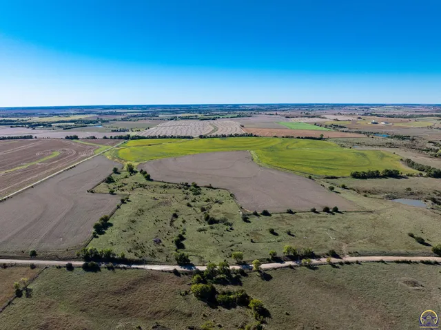 $1 | 0 11th Road, Clay Center, KS 67432