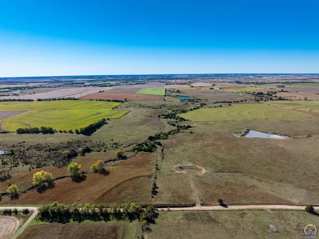 $1 | 0 11th Road, Clay Center, KS 67432