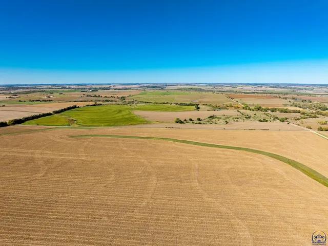 $1 | 0 11th Road, Clay Center, KS 67432