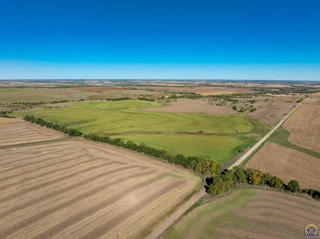 $1 | 0 11th Road, Clay Center, KS 67432