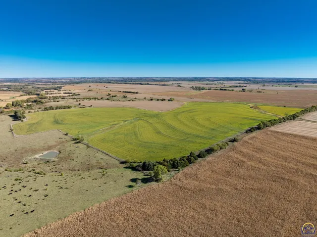 $1 | 0 11th Road, Clay Center, KS 67432