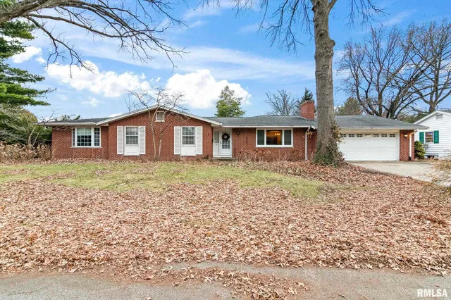 $259,900 | 16 Inverness Road, Springfield, IL 62704